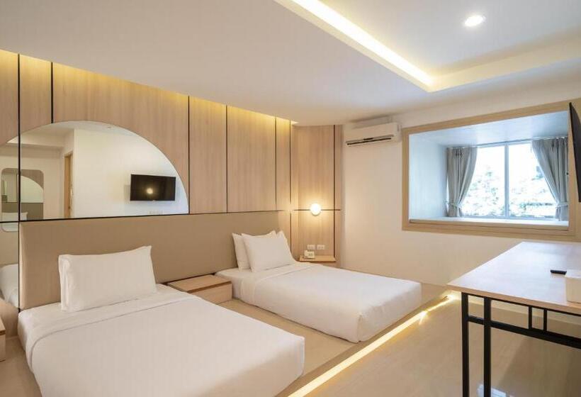 디럭스 룸, Bedline Hotel   Sha Certified