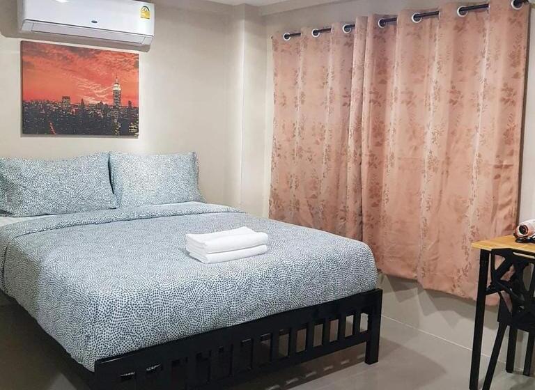 اتاق استاندارد, Checkin Hostel @ Donmuang Airport