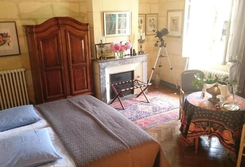 اتاق استاندارد با چشم‌انداز باغ, Domaine Mongiron