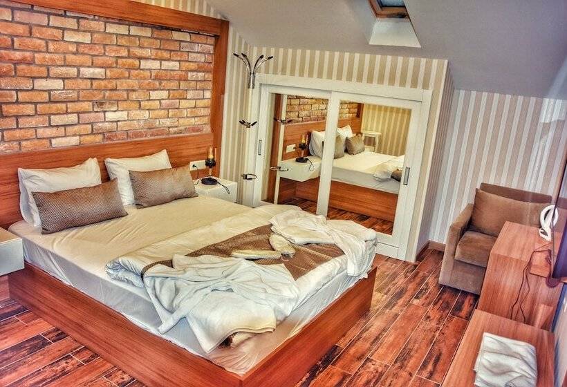 اتاق لوکس, Serah Residence