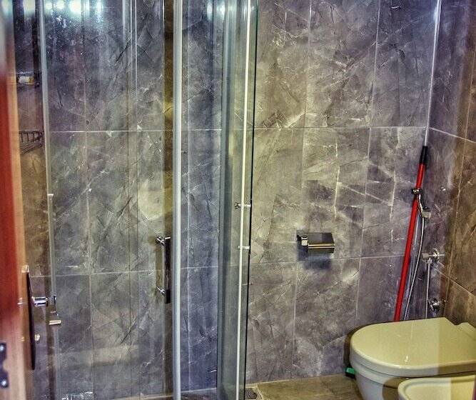 Deluxe Room, Serah Residence