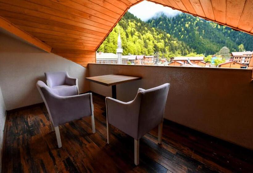 Deluxe Room, Serah Residence