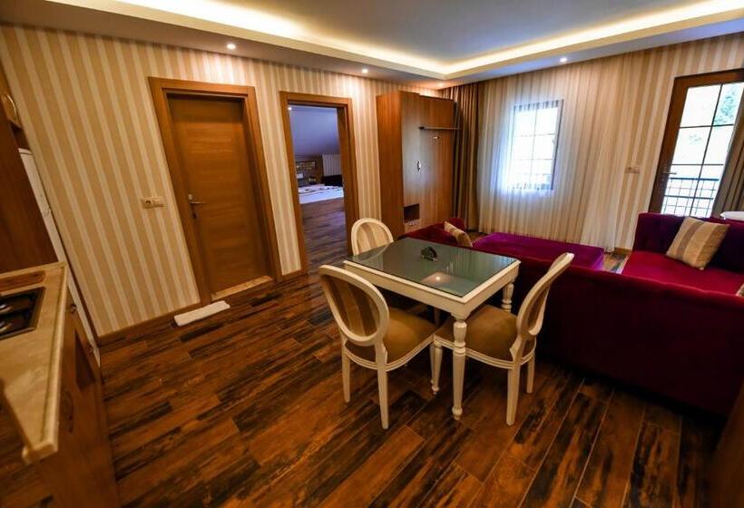 سوییت, Serah Residence