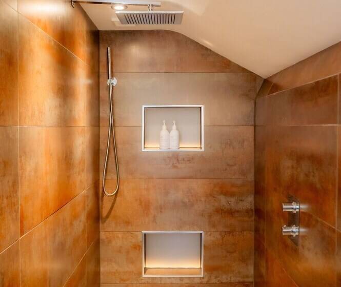 디럭스 스위트, 1692 Wasdale