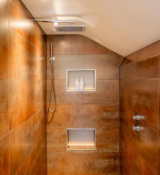 디럭스 스위트, 1692 Wasdale