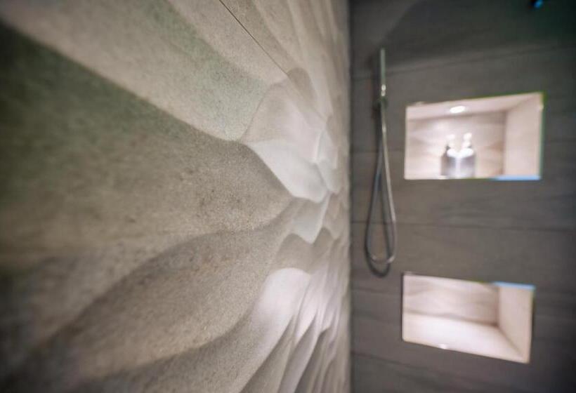 디럭스 스위트, 1692 Wasdale