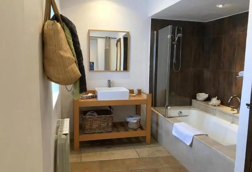 デラックスルーム, Le Moulin Des Sources