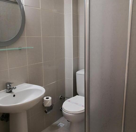 غرفة قياسية فردية, Oreko Express