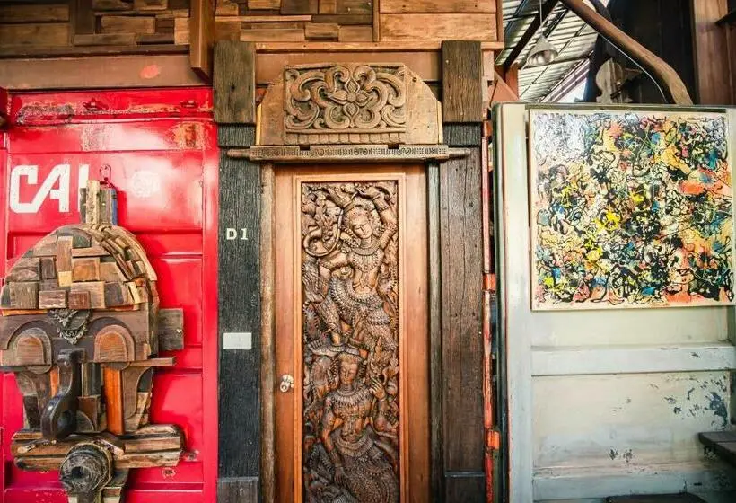デラックスルーム, Suankaew Art Cottage