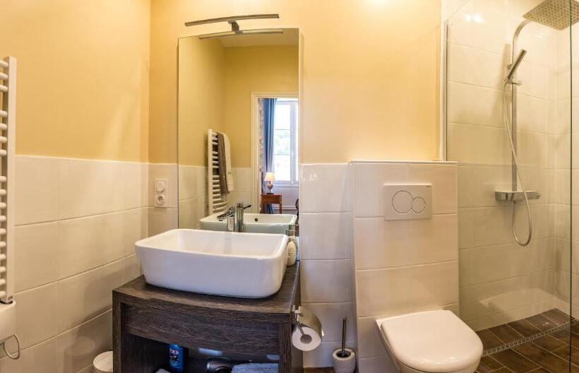 غرفة ديلوكس مزودة بشرفة, Les Magnolias