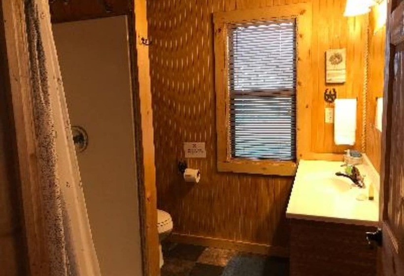 キャビン, Walnut Canyon Cabins