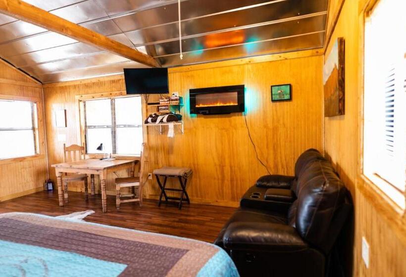 کابین, Walnut Canyon Cabins