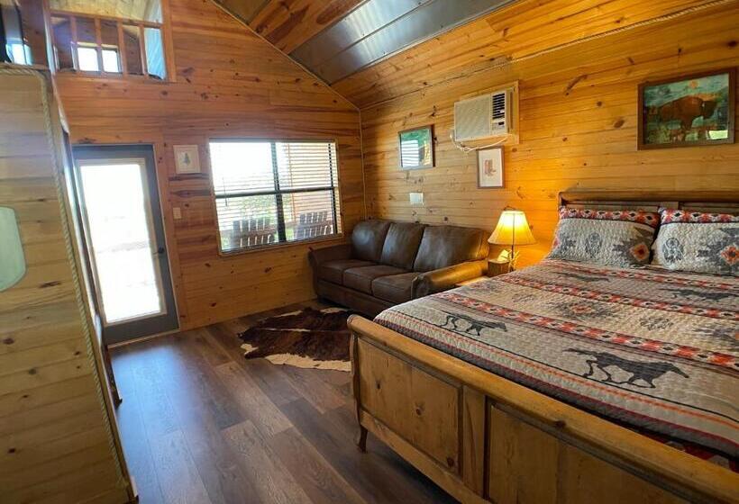 اتاق سوپریور سه تخته, Walnut Canyon Cabins