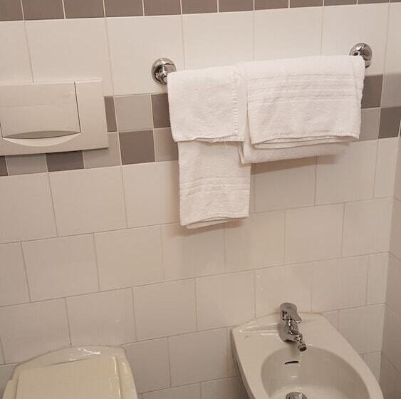 اتاق استاندارد, Dogana