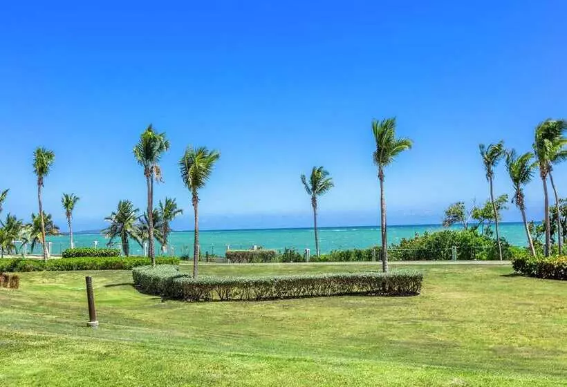 اتاق لوکس با چشم‌انداز دریا, Hilton Ponce Golf & Casino Resort