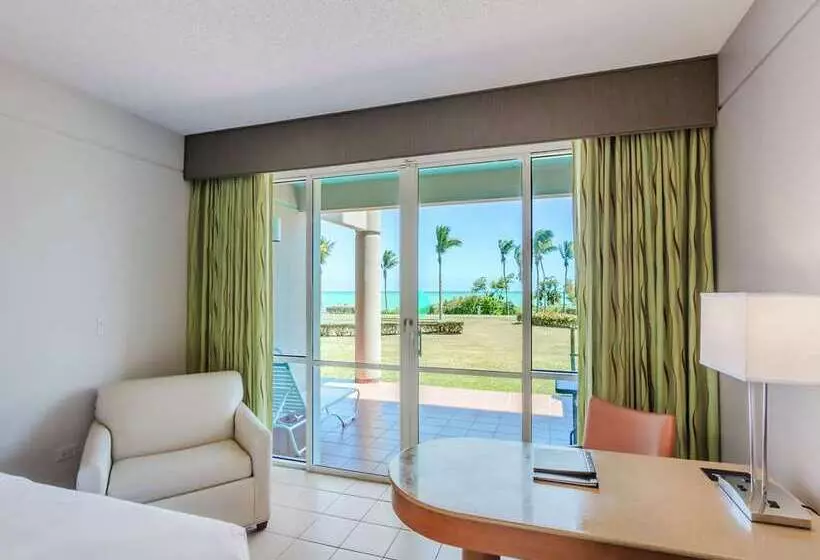 اتاق لوکس با چشم‌انداز دریا, Hilton Ponce Golf & Casino Resort