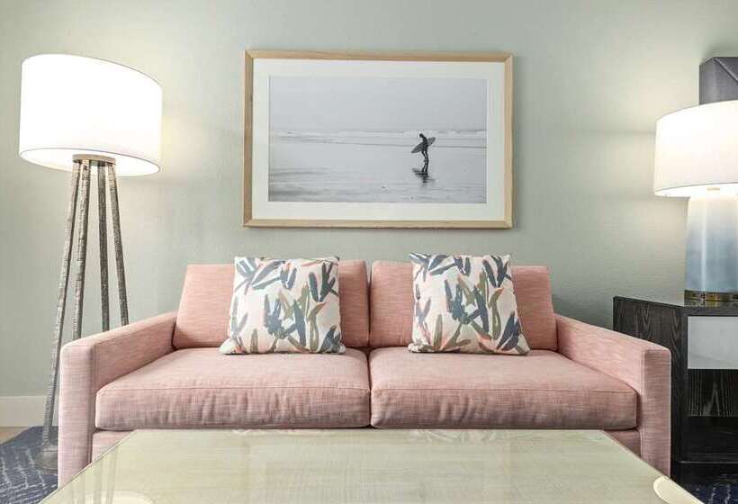 اتاق استاندارد با تخت بزرگ, Hilton Ponce Golf & Casino Resort