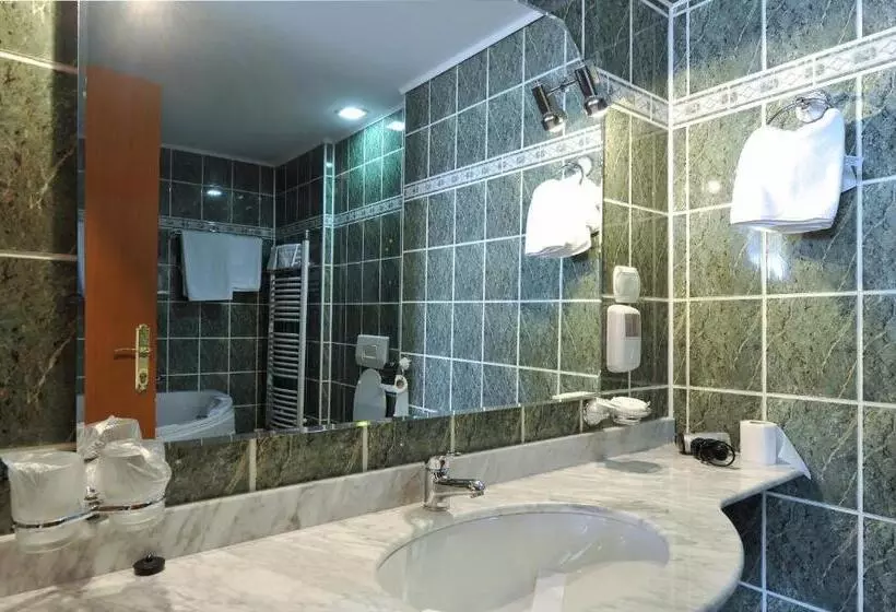 اتاق لوکس, Moldova