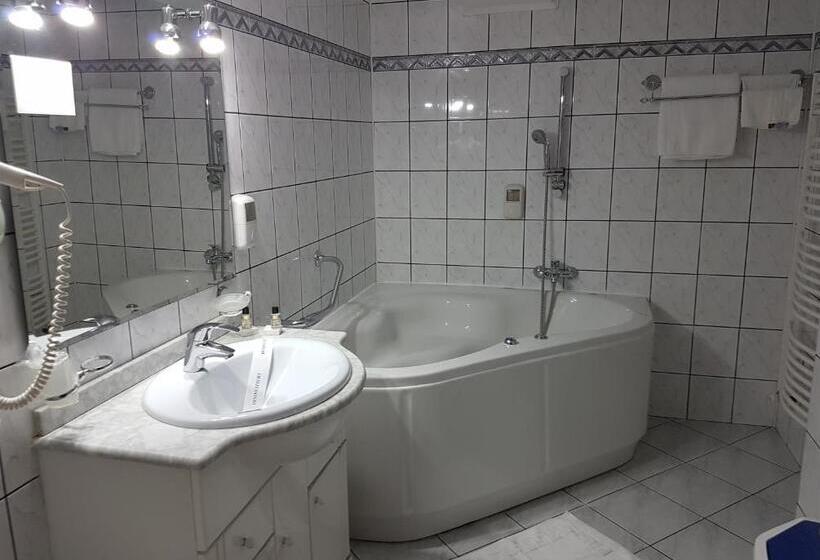 Номер Deluxe, Moldova