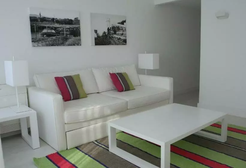 آپارتمان 1 خوابه با چشمانداز استخر, Prainha Clube
