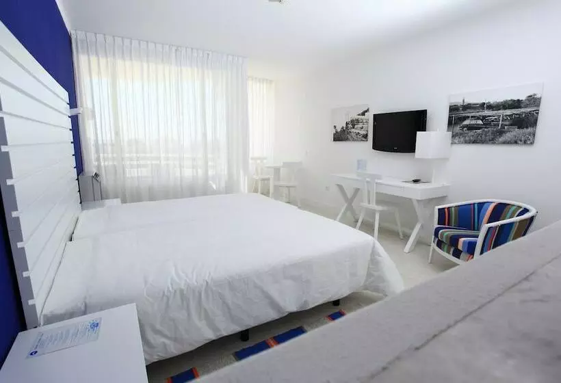 استودیوی استاندارد با چشمانداز دریا, Prainha Clube