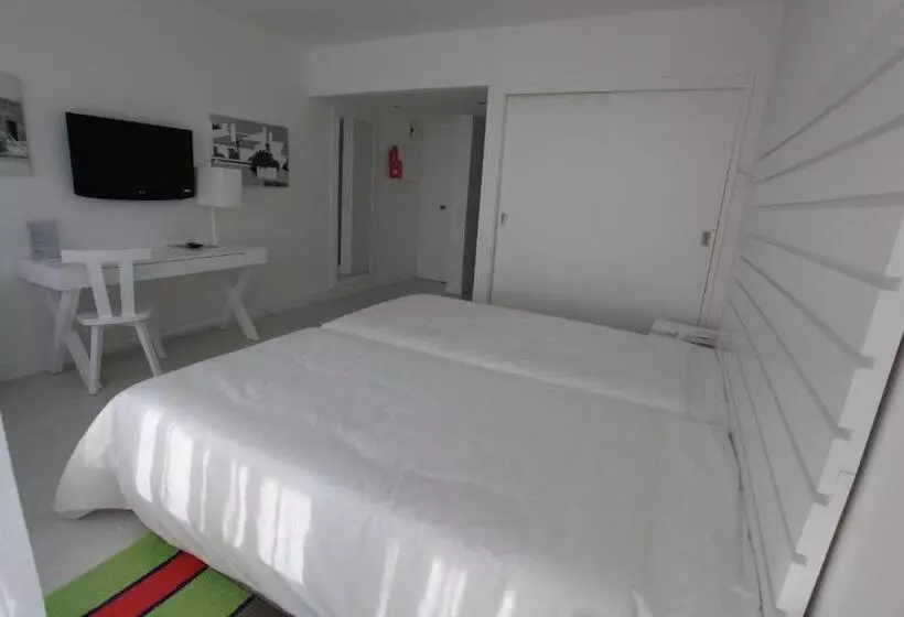 استودیوی استاندارد با چشمانداز دریا, Prainha Clube