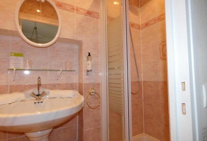 기본룸, Les Cabines