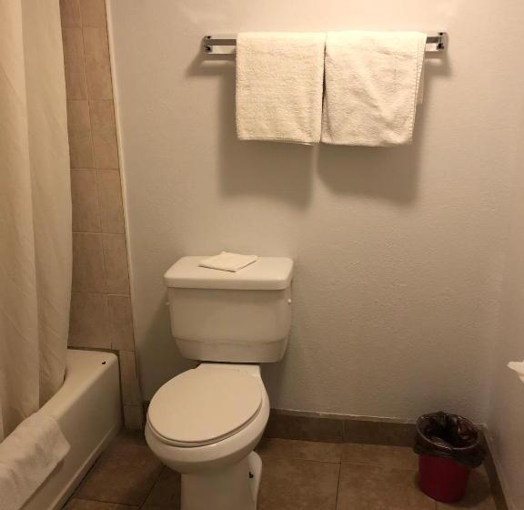 חדר סטנדרט עם מיטת קינג, Starlight Inn, Valley Blvd   Downtown La