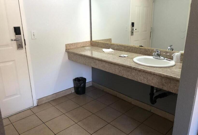 Стандартный Номер Кровать Кинг, Starlight Inn, Valley Blvd   Downtown La