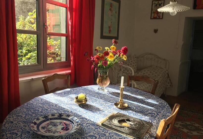 Дом 1 Спальня, Les Asphodeles