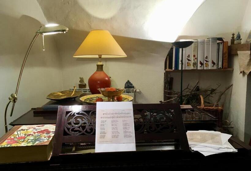 Дом 1 Спальня, Les Asphodeles