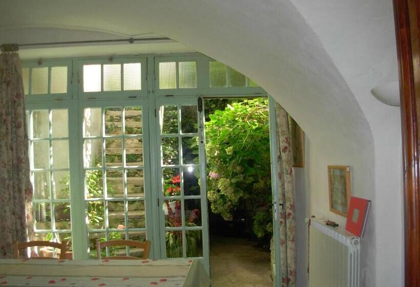 Standard room with outdoor bath, Les Asphodeles