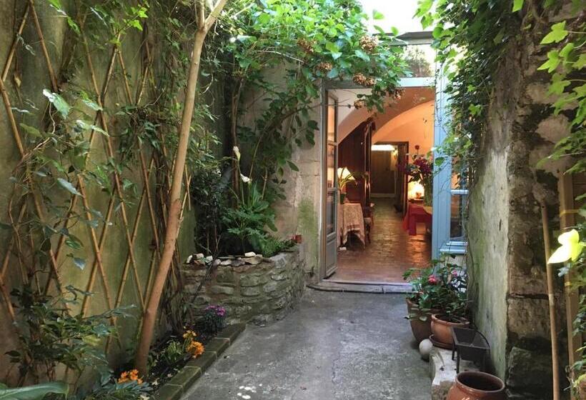 Дом 1 Спальня, Les Asphodeles