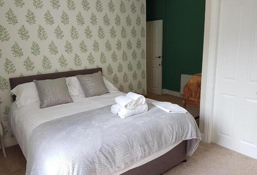 חדר סטנדרט עם מיטת קינג, The Railway