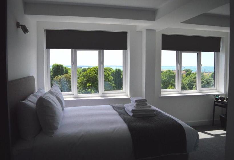 Стандартный Номер Кровать Кинг, Q8 Boutique