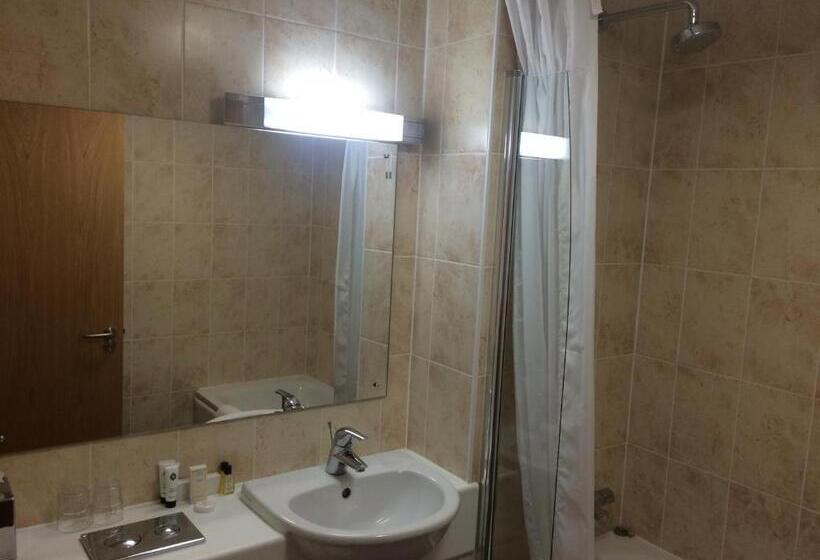 חדר קלאסי, Ramsey Park