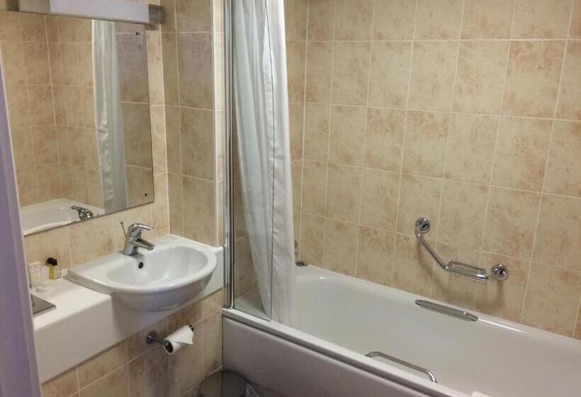 חדר קלאסי, Ramsey Park