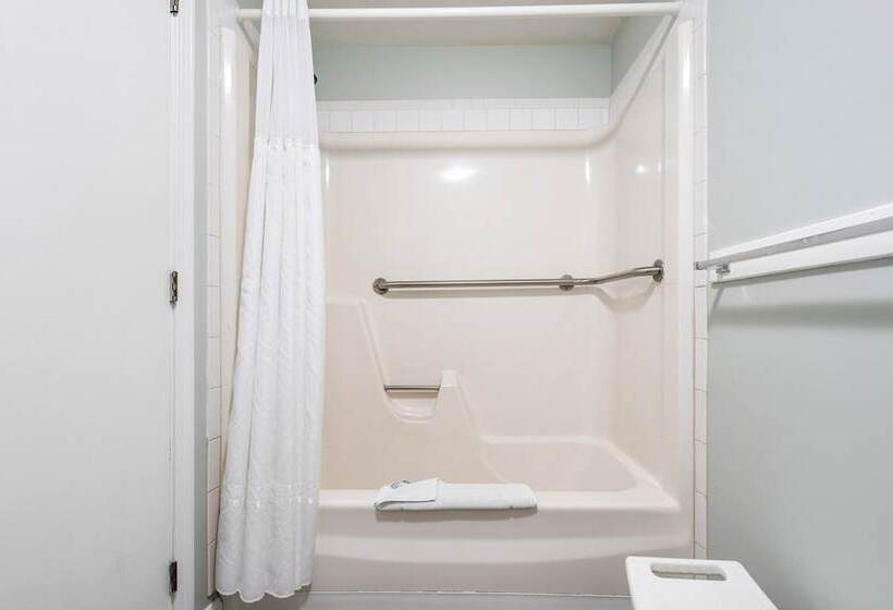 Номер Стандарт 2 Двуспальные Кровати, The Lighthouse Inn & Suites