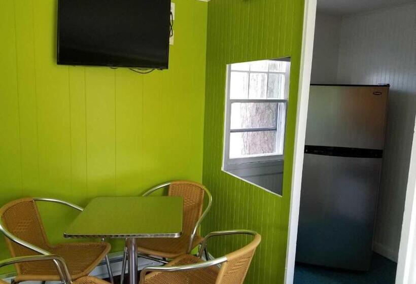 キャビン, Lighthouse Cabins