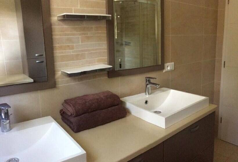 اتاق رمانتیک, Villa Saint Paul De Vence Angels