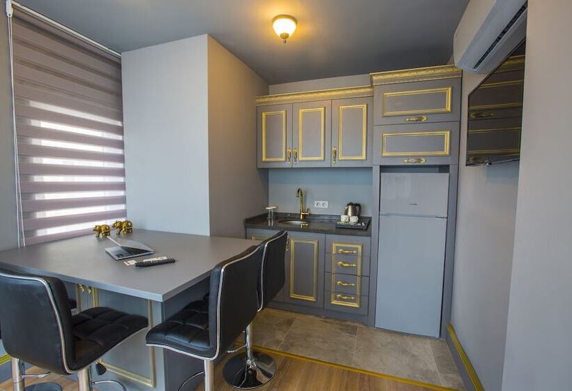 Апартаменты Deluxe 1 Спальня, Real King Suit Otel