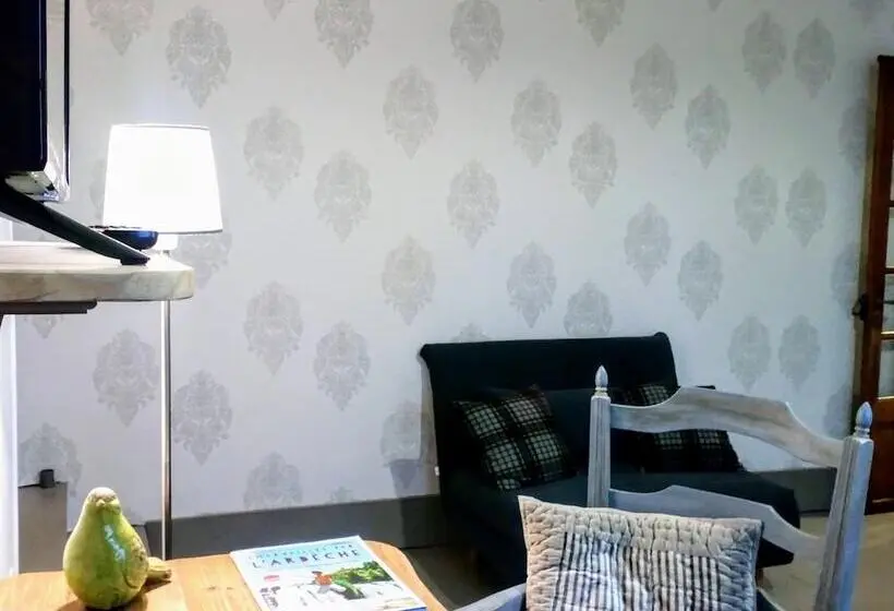 ガーデンビュースタンダードルーム, La Maison Jaffran, Suite En Ville