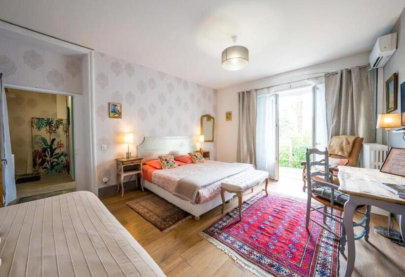 Номер Стандарт Вид на Сад, La Maison Jaffran, Suite En Ville