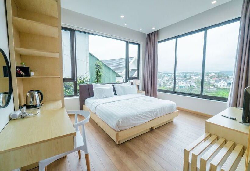 اتاق لوکس با چشمانداز شهر, Dalat Home
