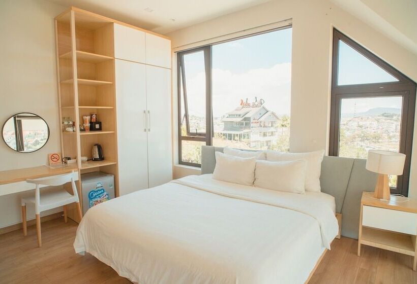 اتاق لوکس با چشمانداز شهر, Dalat Home