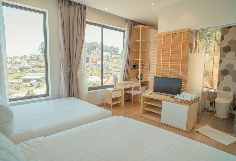 اتاق لوکس خانوادگی, Dalat Home