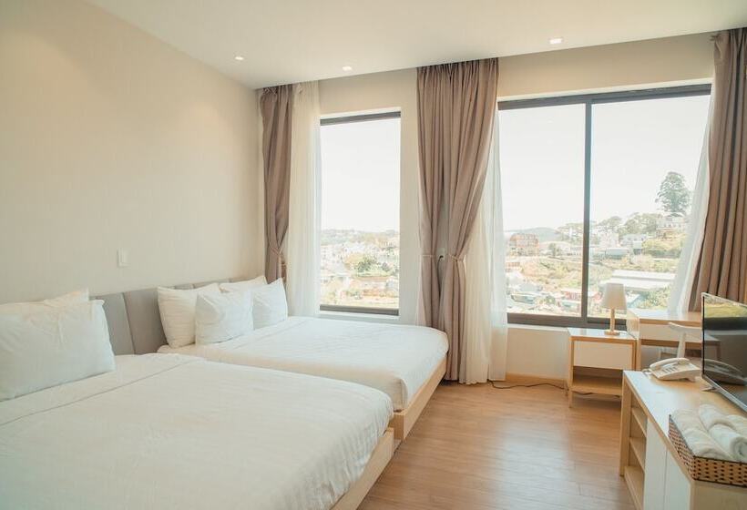 اتاق لوکس خانوادگی, Dalat Home