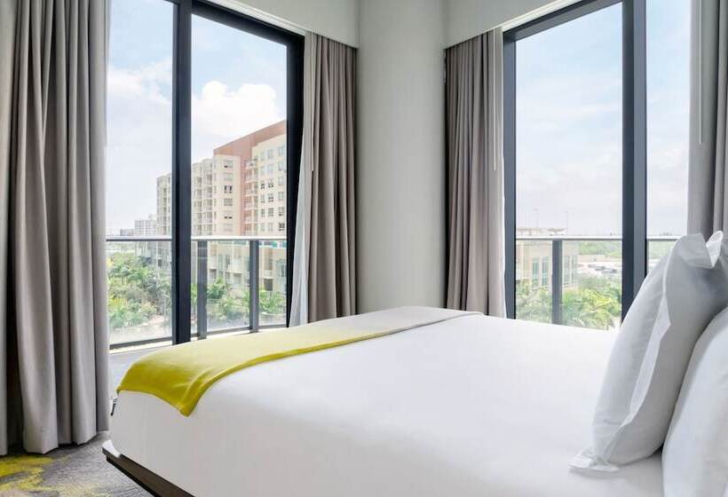 جناح, Hyde Suites Midtown Miami