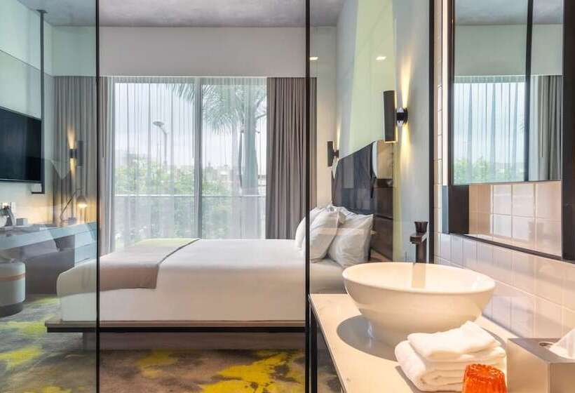 جناح, Hyde Suites Midtown Miami