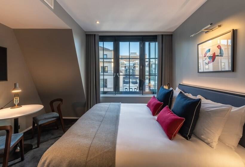 标准间, The Resident Covent Garden